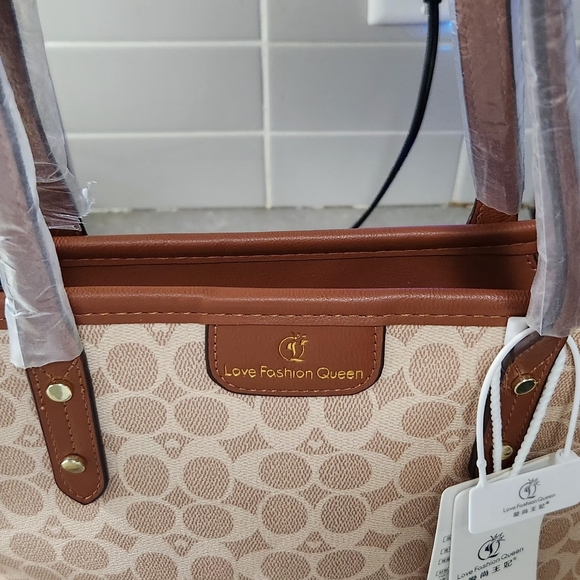 Fashion tote bag. - Picture 4 of 4